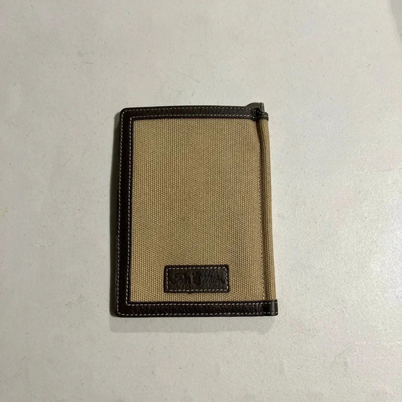 NC Peter Millar  Football 🏈 & Golf ⛳️ Scorecard Holder - Picture 5 of 6